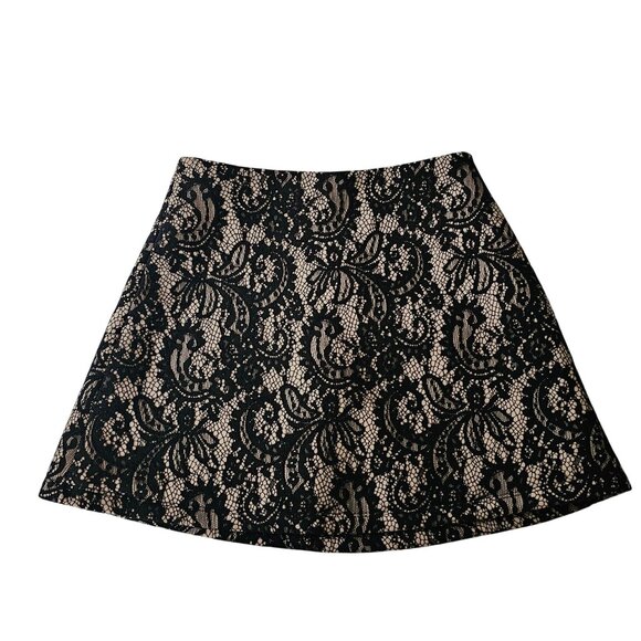 Mini Scuba Material Skirt. Lace Look, Back Zipper Closure, Size M - Picture 1 of 9